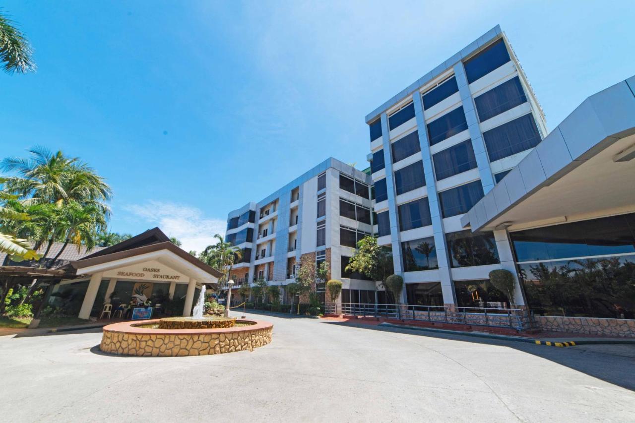Reddoorz Premium @ The Ritz Garden Oases Hotel Davao Luaran gambar