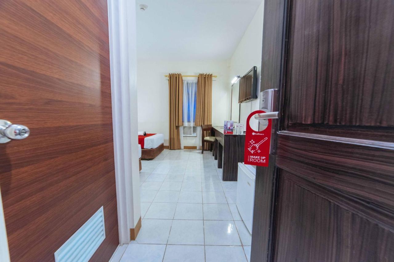 Reddoorz Premium @ The Ritz Garden Oases Hotel Davao Luaran gambar