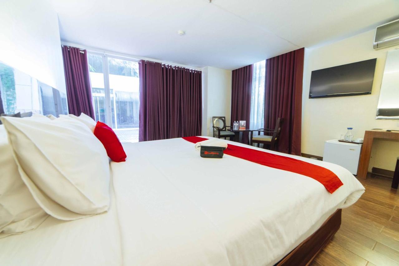 Reddoorz Premium @ The Ritz Garden Oases Hotel Davao Luaran gambar
