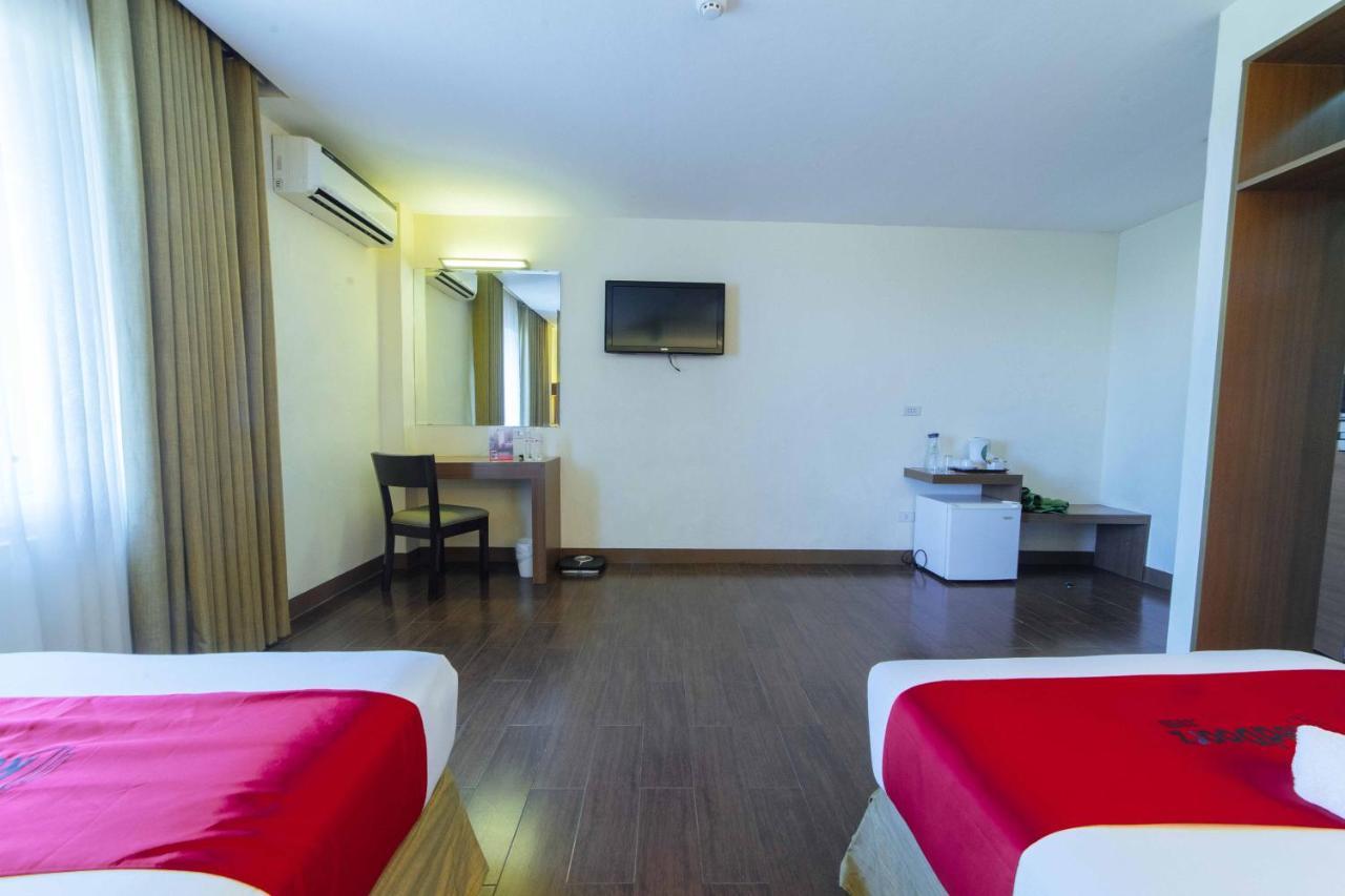 Reddoorz Premium @ The Ritz Garden Oases Hotel Davao Luaran gambar