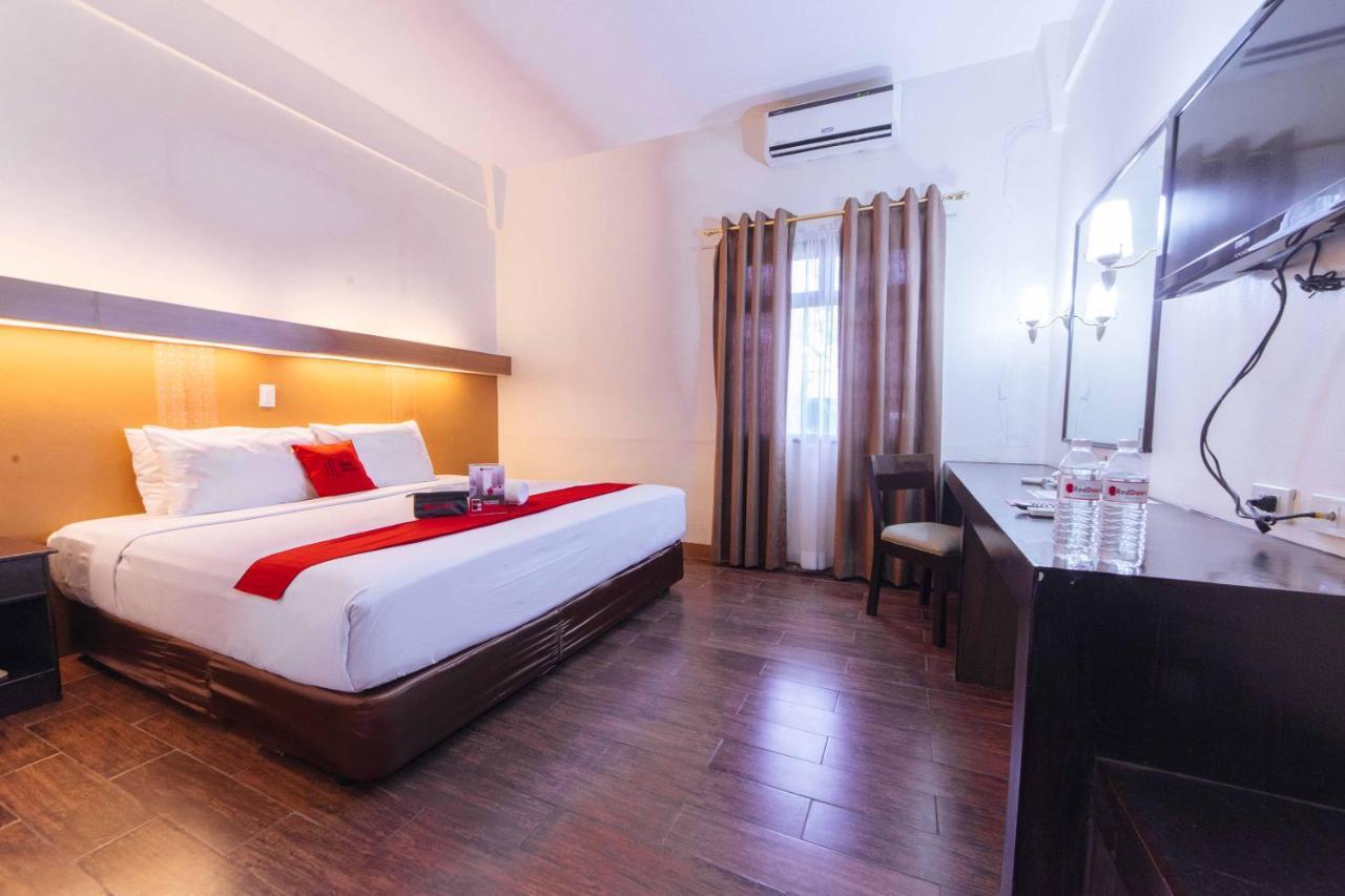 Reddoorz Premium @ The Ritz Garden Oases Hotel Davao Luaran gambar
