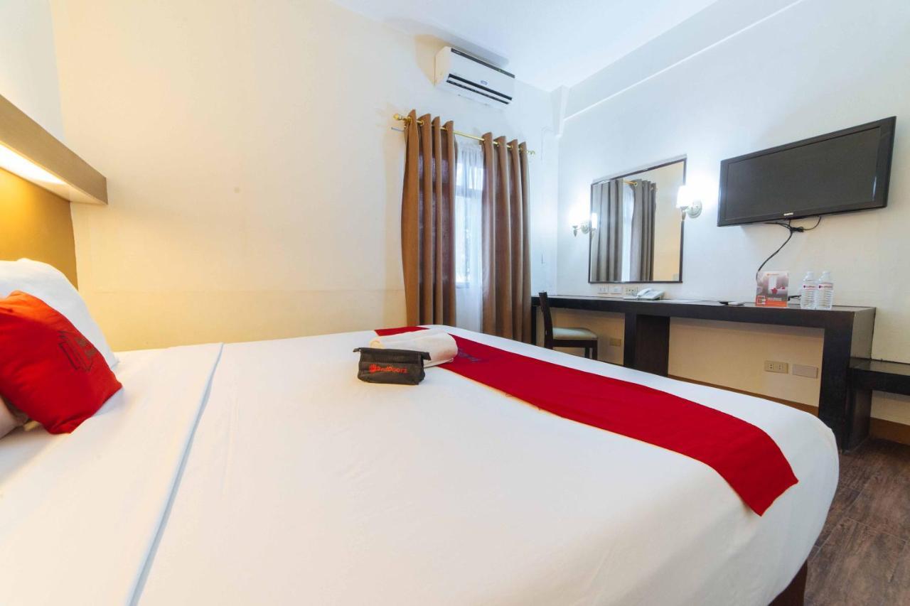 Reddoorz Premium @ The Ritz Garden Oases Hotel Davao Luaran gambar